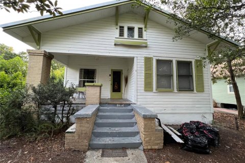 House in Tampa, Florida 4 bedrooms, 260.13 sq.m. № 1432597 - photo 2