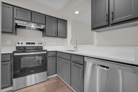 Condo in Orlando, Florida, 2 bedrooms  № 1388722 - photo 7