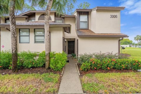 Condo in Orlando, Florida, 2 bedrooms  № 1388722 - photo 1