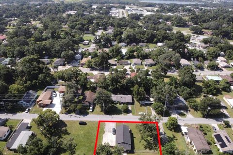 House in Lakeland, Florida 3 bedrooms, 120.77 sq.m. № 1326989 - photo 17