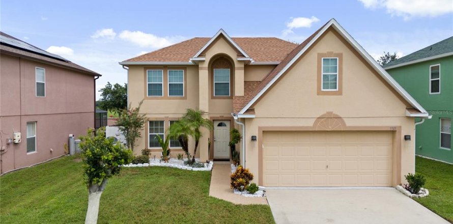 House in Kissimmee, Florida 4 bedrooms, 233.56 sq.m. № 1357775