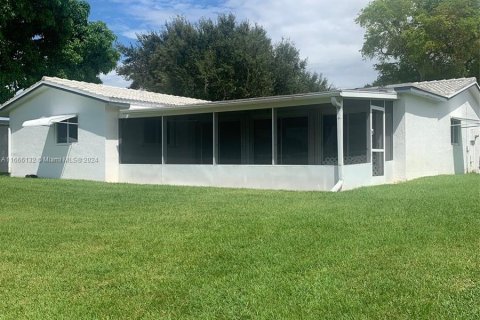 Casa en venta en Plantation, Florida, 2 dormitorios, 145.86 m2 № 1398212 - foto 3