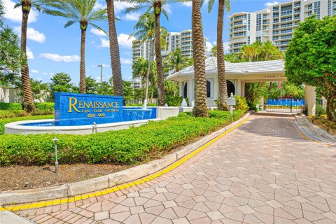 Condominio en venta en Hollywood, Florida, 2 dormitorios, 185.06 m2 № 1141575 - foto 26