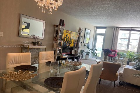 Copropriété à vendre à Sunny Isles Beach, Floride: 1 chambre, 92.9 m2 № 1188358 - photo 8