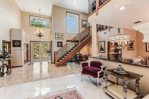 Casa en venta en Coral Springs, Florida, 5 dormitorios, 445.28 m2 № 880132 - foto 9