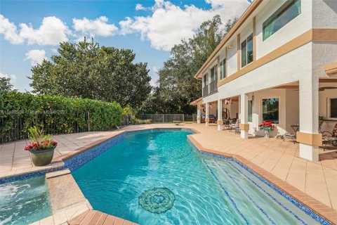 Casa en venta en Coral Springs, Florida, 5 dormitorios, 445.28 m2 № 880132 - foto 21