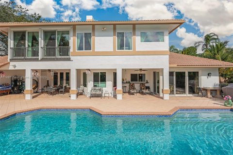 Casa en venta en Coral Springs, Florida, 5 dormitorios, 445.28 m2 № 880132 - foto 26