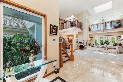 Casa en venta en Coral Springs, Florida, 5 dormitorios, 445.28 m2 № 880132 - foto 3