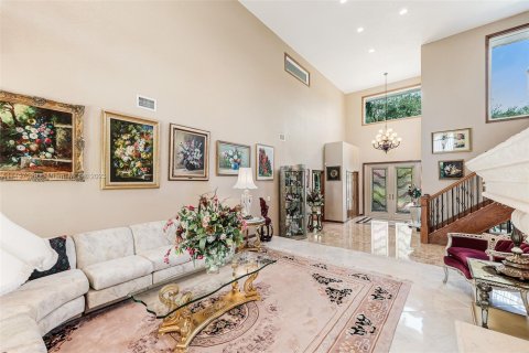 Casa en venta en Coral Springs, Florida, 5 dormitorios, 445.28 m2 № 880132 - foto 7