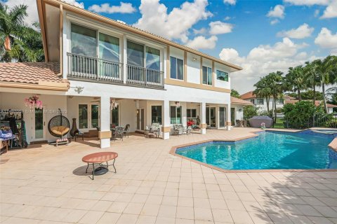 Casa en venta en Coral Springs, Florida, 5 dormitorios, 445.28 m2 № 880132 - foto 19