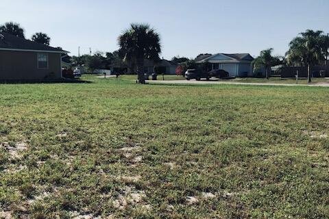 Terrain à vendre à Vero Beach, Floride № 693335 - photo 1