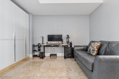 Condo in Aventura, Florida, 2 bedrooms  № 1239708 - photo 21