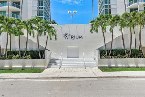 Condominio en venta en Aventura, Florida, 2 dormitorios, 147.71 m2 № 1239708 - foto 3