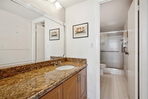 Copropriété à vendre à Hallandale Beach, Floride: 2 chambres, 130.06 m2 № 1309640 - photo 8