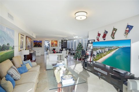 Copropriété à vendre à Sunny Isles Beach, Floride: 3 chambres, 194.17 m2 № 923879 - photo 18