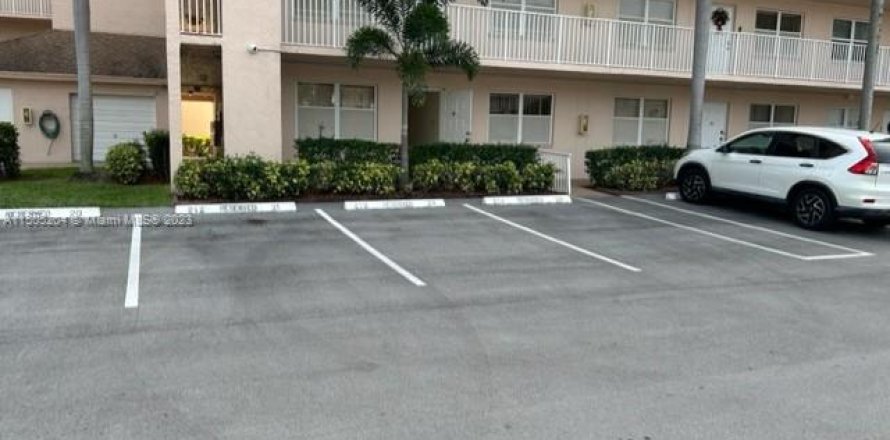 Condo in Sunrise, Florida, 2 bedrooms  № 918359