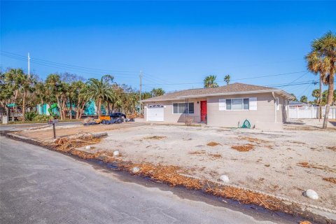 Terreno en venta en Saint Pete Beach, Florida № 1429269 - foto 2