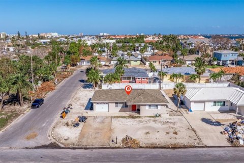 Terreno en venta en Saint Pete Beach, Florida № 1429269 - foto 12