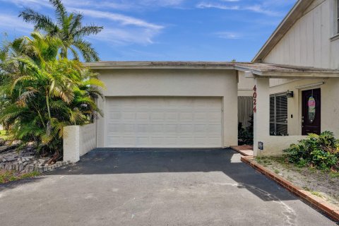 Villa ou maison à vendre à Deerfield Beach, Floride: 3 chambres, 164.44 m2 № 1097667 - photo 23