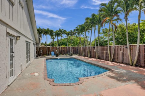 Casa en venta en Deerfield Beach, Florida, 3 dormitorios, 164.44 m2 № 1097667 - foto 20