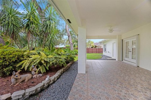 Villa ou maison à vendre à Homestead, Floride: 4 chambres, 216.93 m2 № 866368 - photo 24