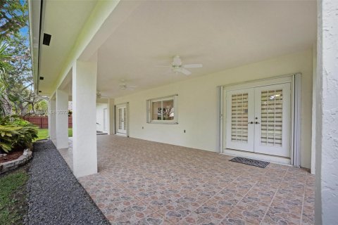 House in Homestead, Florida 4 bedrooms, 216.93 sq.m. № 866368 - photo 25