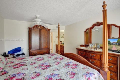 Copropriété à vendre à Lauderhill, Floride: 2 chambres, 117.06 m2 № 1173581 - photo 12