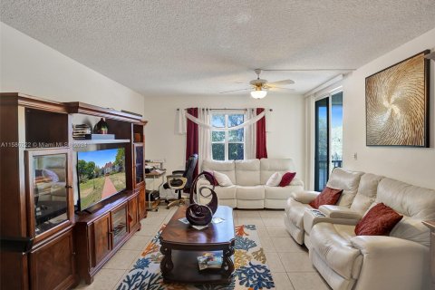 Copropriété à vendre à Lauderhill, Floride: 2 chambres, 117.06 m2 № 1173581 - photo 2