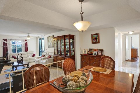 Copropriété à vendre à Lauderhill, Floride: 2 chambres, 117.06 m2 № 1173581 - photo 5