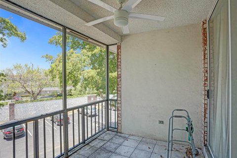 Copropriété à vendre à Lauderhill, Floride: 2 chambres, 117.06 m2 № 1173581 - photo 19