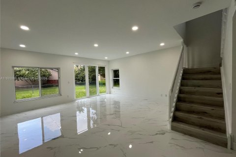 Casa en venta en Pembroke Pines, Florida, 3 dormitorios, 171.68 m2 № 1294345 - foto 11