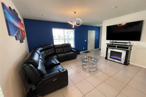 Villa ou maison à vendre à Kissimmee, Floride: 3 chambres, 174.66 m2 № 1112071 - photo 6