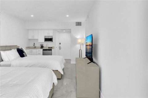 Condo in Sunny Isles Beach, Florida, 2 bedrooms  № 1238187 - photo 15