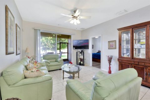 Casa en venta en Lehigh Acres, Florida, 2 dormitorios, 124.67 m2 № 1359652 - foto 8