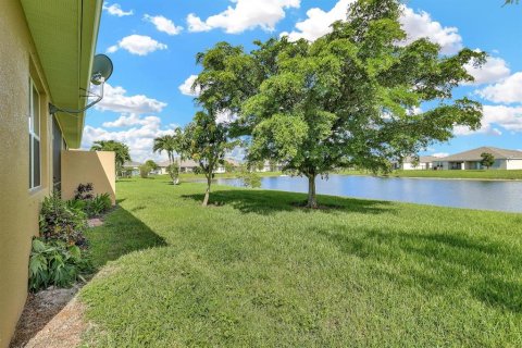 Villa ou maison à vendre à Lehigh Acres, Floride: 2 chambres, 124.67 m2 № 1359652 - photo 26