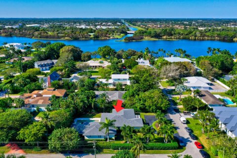 Villa ou maison à vendre à Delray Beach, Floride: 3 chambres, 317.91 m2 № 914497 - photo 2