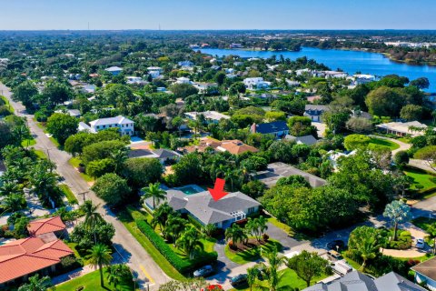 Casa en venta en Delray Beach, Florida, 3 dormitorios, 317.91 m2 № 914497 - foto 1