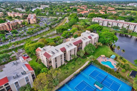 Condo in Delray Beach, Florida, 2 bedrooms  № 1100177 - photo 23