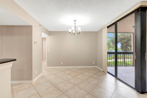 Condo in Delray Beach, Florida, 2 bedrooms  № 1100177 - photo 4