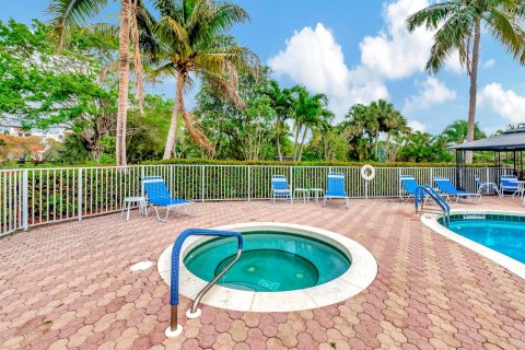 Condo in Delray Beach, Florida, 2 bedrooms  № 1100177 - photo 29