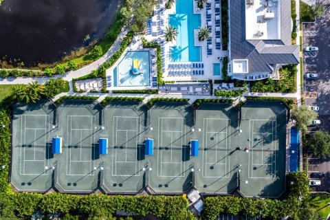 Villa ou maison à vendre à Delray Beach, Floride: 4 chambres, 388.98 m2 № 952489 - photo 7