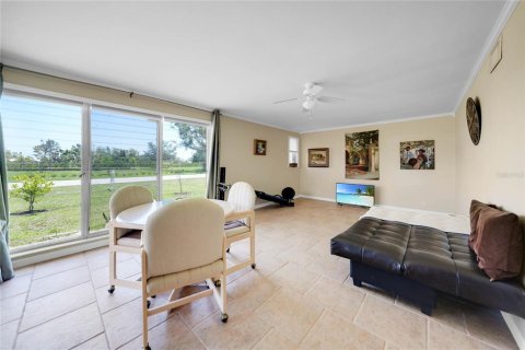 House in Punta Gorda, Florida 2 bedrooms, 142.7 sq.m. № 464998 - photo 17