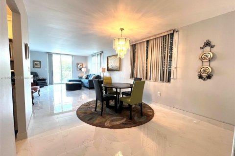 Condominio en venta en Miami Beach, Florida, 1 dormitorio, 74.32 m2 № 1356669 - foto 8