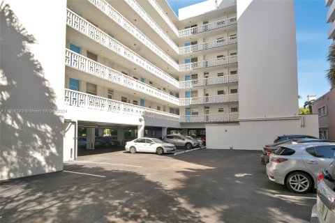 Condominio en venta en Miami Beach, Florida, 1 dormitorio, 74.32 m2 № 1356669 - foto 19