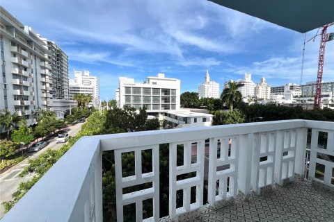 Condominio en venta en Miami Beach, Florida, 1 dormitorio, 74.32 m2 № 1356669 - foto 15