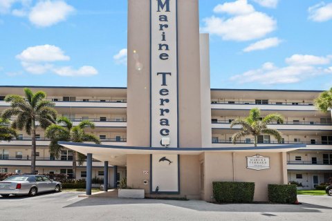 Condo in Pompano Beach, Florida, 1 bedroom  № 1159634 - photo 30