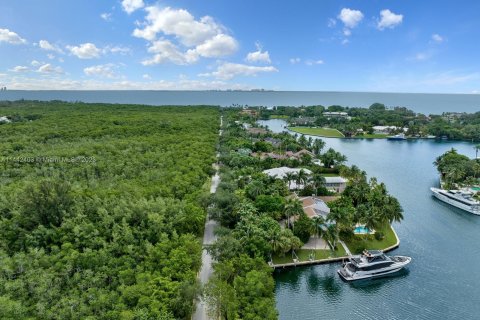 Terreno en venta en Coral Gables, Florida № 703270 - foto 10