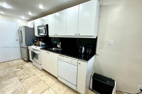 Condominio en venta en Miami Beach, Florida, 49.7 m2 № 1295137 - foto 6