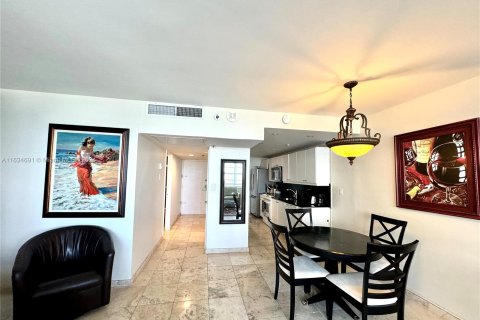 Copropriété à vendre à Miami Beach, Floride: 49.7 m2 № 1295137 - photo 4