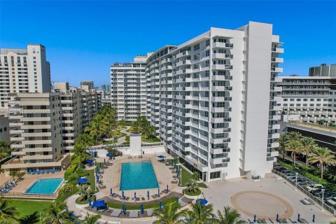 Copropriété à vendre à Miami Beach, Floride: 49.7 m2 № 1295137 - photo 15